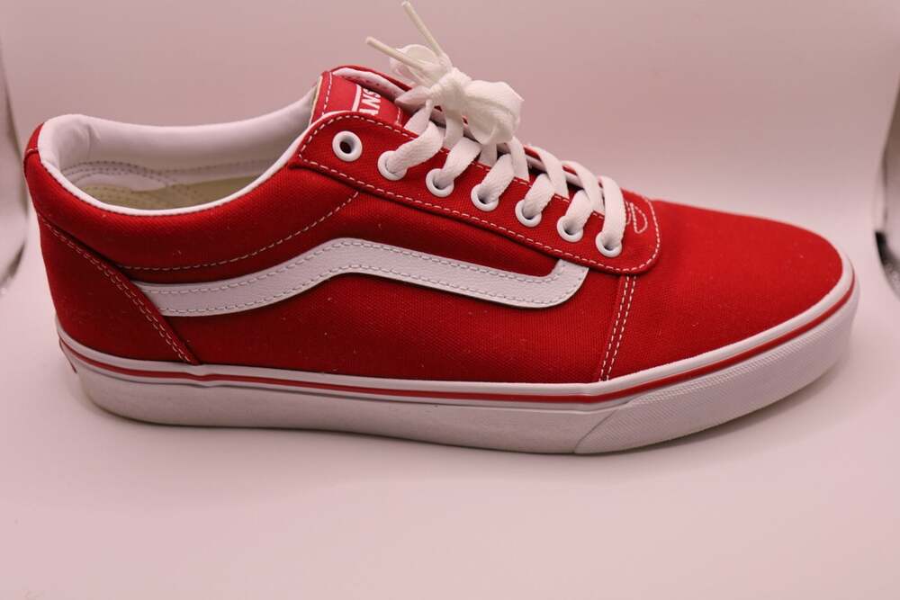 Vans Men's Ward (Canvas) Racing Red/White Low Top Skate Shoes